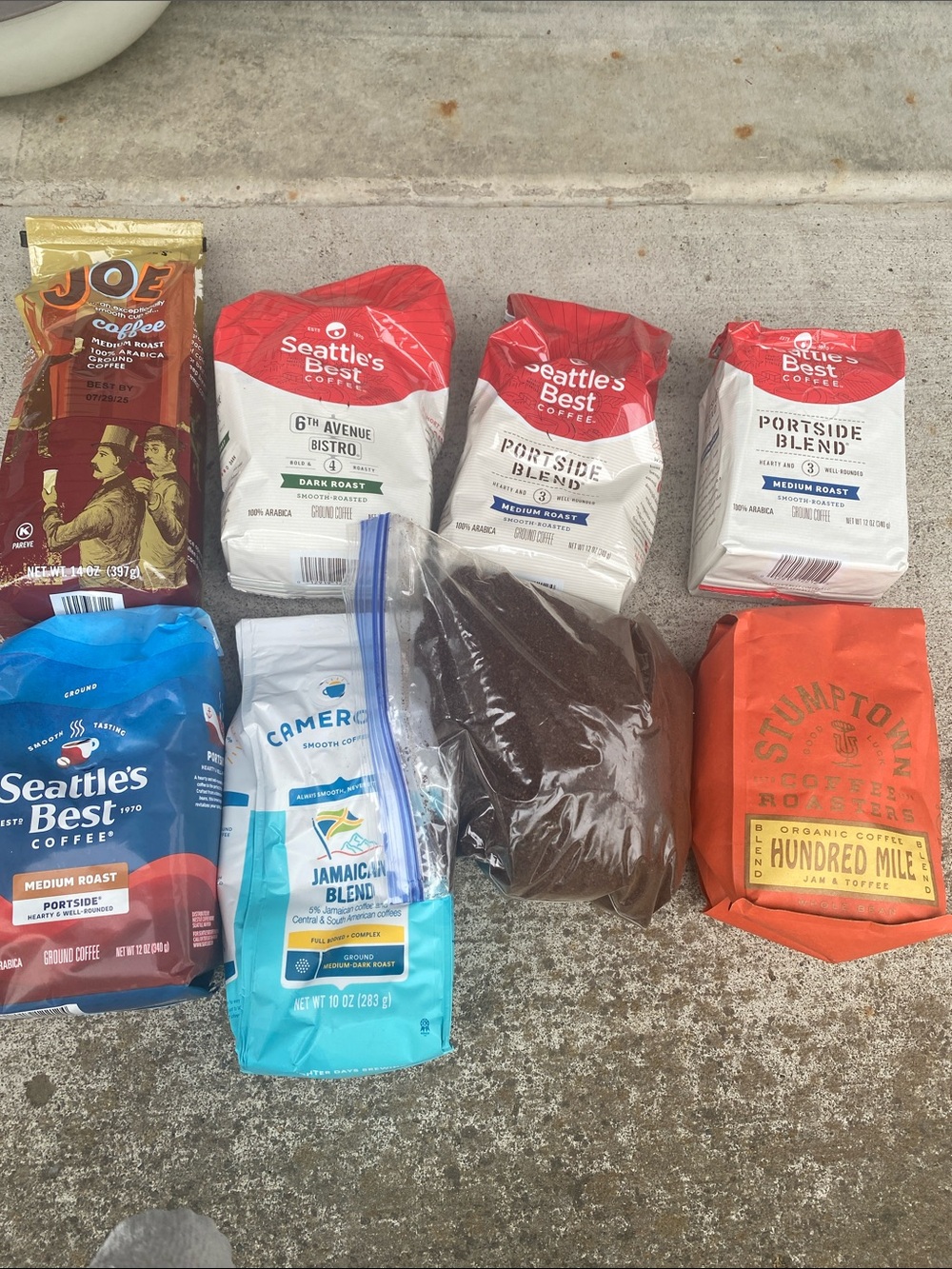 Mixed lot of Ground Coffee Blend Medium Roast